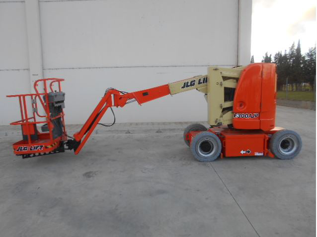 JLG E300 AJP